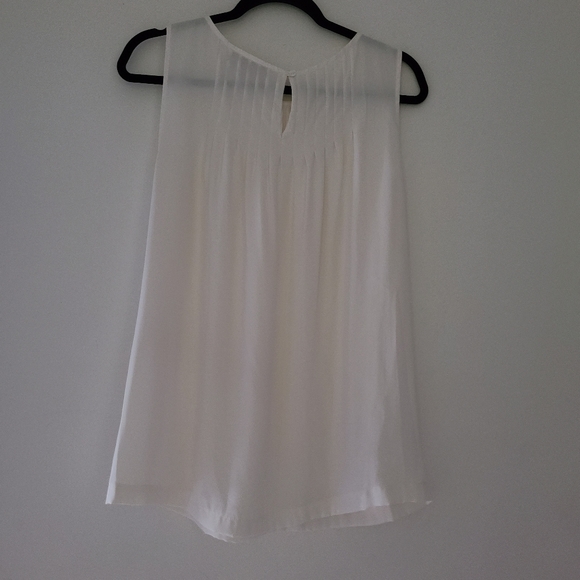 LOFT white sleeveless top blouse - Picture 2 of 5